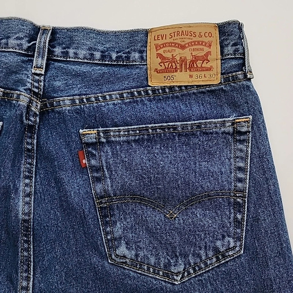 Levi's 505 Men's Blue Wash Denim Jeans Straight Leg Size 36 - Picture 7 of 13
